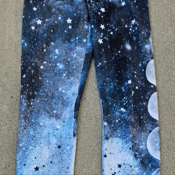 Eagle Rock Werkshop Stars & Moon Phases Leggings Galaxy, Celestial, Sky, Med EUC - Picture 5 of 10